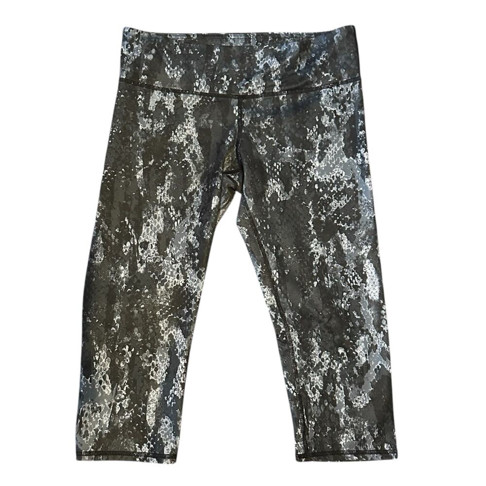 Alo Yoga Snakeskin Print Capri Leggings Grey Black Animal Print Small RN87370